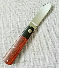 Willem Steenkamp Modern Spear Barlow..4" ..Rwl34..Cocobolo and Micarta,red accents. pouch.