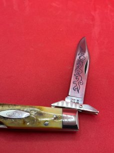 Case XX 5111 ½ SSP Blue Scroll 1977 Stag Cheetah 
