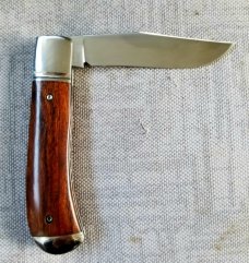 Mike Rothman Ironwood Trapper...Cpm154..4.25" closed..hand rubbed finish...coa and Maker's Pouch 
