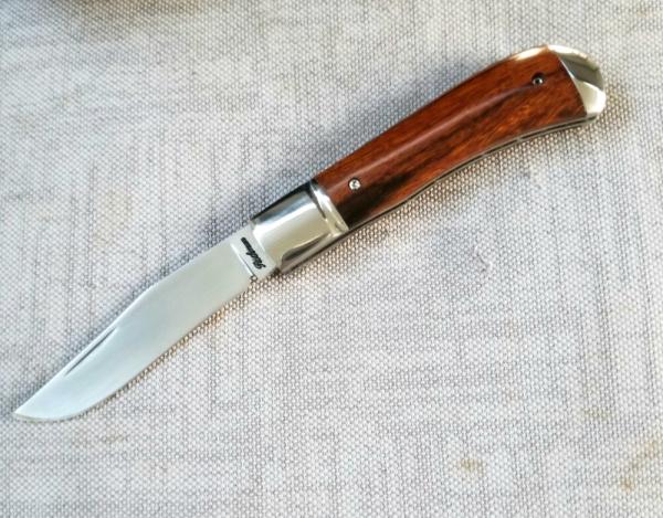 Mike Rothman Ironwood Trapper...Cpm154..4.25" closed..hand rubbed finish...coa and Maker's Pouch Mike Rothman Ironwood Trapper...Cpm154..4.25" closed..hand rubbed finish...coa and Maker's Pouch