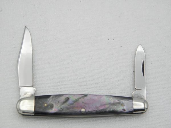 Queen Cutlery #4 Sleeveboard Pen Smoked Pearl:  3 3/8” closed, circa 1960s,