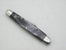Queen Cutlery #4 Sleeveboard Pen Smoked Pearl:  3 3/8” closed, circa 1960s,