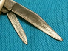 VINTAGE KUTMASTER UTICA NY USA SMALL TRAPPER HUNTING FOLDING PEN JACK POCKET KNIFE KNIVES OLD