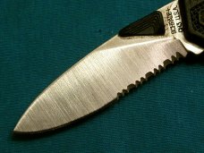 SCHRADE CH3 USA SERRATED HUNTING SKINNING SURVIVAL KEYCHAIN FOLDING POCKET KNIFE KNIVES