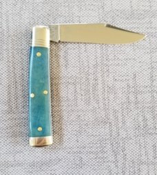 Great Eastern 941121 Blue Camel bone.1095..3.25" closed..Northfield...Ringed bolsters new in tube