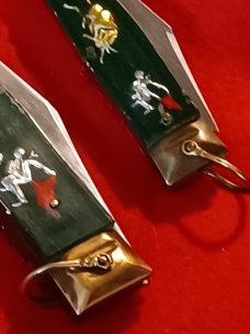 2 Green Bullfigter Switchblade . 