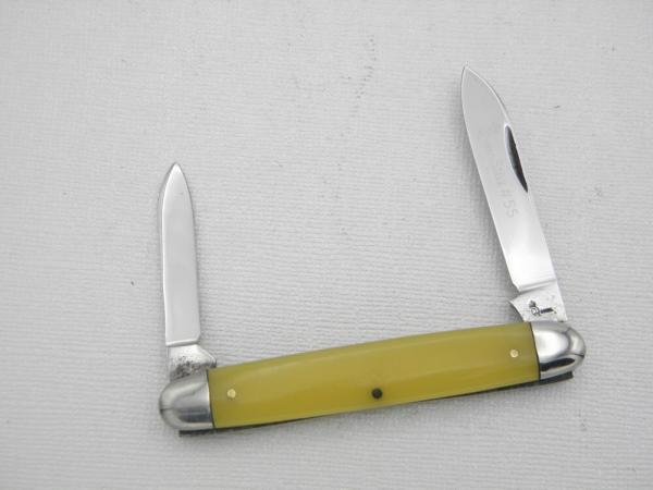Queen Cutlery Co. #55 Sleeveboard Pen with Amber handles: 3 1/4” closed; 1958 – 1960