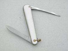 ESEMCO Stainless – Shiman Miller Co., New York City by Queen City: 2 ¼” pearl lobster