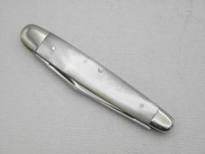 Queen Cutlery Co. #4 Sleeveboard Pen  in Pearl: 3 5/16” closed; early 1950s, Q STAINLESS