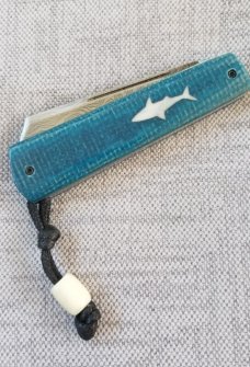 Vincenzo Balistreri Blue Burlap Micarta White Wolf,3.5" .Damascus..lanyard pin..bead..filework 