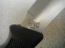 NOS CAMILLUS / WESTERN SKINNING, HUNTING KNIFE & SHEATH.  MADE IN THE USA!!!