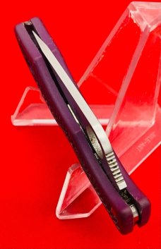 Spyderco Ladybug Purple Folding Knife Purple VG-10 Blade