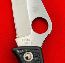 Spyderco 1-Blade Ladybug Black FRN Dimpled Nylon Folding Knife VG-10 Blade Seki Japan