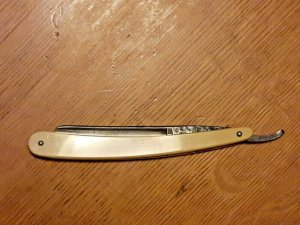 VINTAGE ROBESON SHUREDGE STRAIGHT RAZOR "THE RAZOR THAT FITS YOUR FACE" #34-D-300