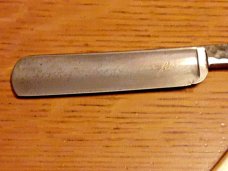 VINTAGE  ROBESON SHUREDGE STRAIGHT RAZOR  "THE RAZOR THAT FITS YOUR FACE"  #34-D-300