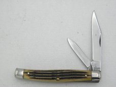 Queen Cutlery #2 jack in Winterbottom Bone: 3 1/4” closed, early 1950s, Q over STAINLESS tang stamp