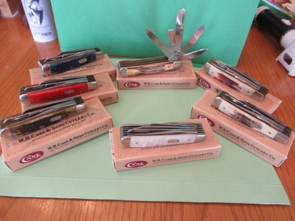 Case XX 5 Balde Beast Set of Mini Trappers 7 Knives in the Set Case XX 5 Balde Beast Set of Mini Trappers 7 Knives in the Set