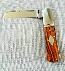 Riaan Ras Sheepsfoot Barlow...Desert Ironwood..N690..high polish finish..4" clsd..long pull..coa