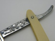 Robeson Shuredge No. 34D300 Straight Razor 