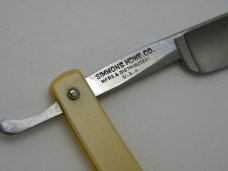 Vintage Keen Kutter K743 Simmons Hdwe Co USA Blue Steel Etch Straight Razor 