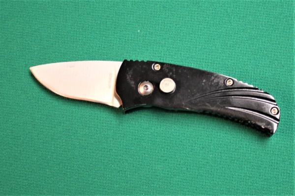 Small Automatic Knife - Metal Handles - 440 Stainless Blade
