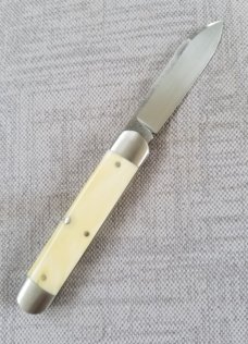 K'roo Custom Warthog Tusk Indian  River Jack .3 5/8". IVORY scales...N690..brut de force long pull 