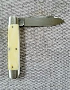 K'roo Custom Warthog Tusk Indian  River Jack .3 5/8". IVORY scales...N690..brut de force long pull 