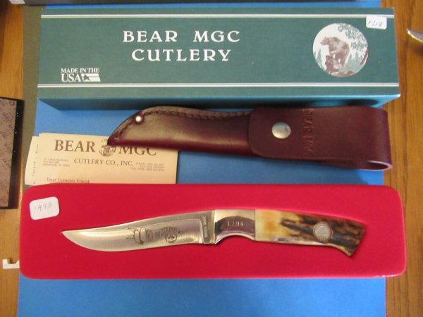 Bear 1993 Stag Fixed Blade Model 592 Made for the NKCA 