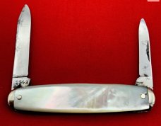 Vintage CATTARAUGUS CUTLERY Model No. 2343 2-Blade Equal End Oval Pen Pocket Knife c.1886-1963 MOP