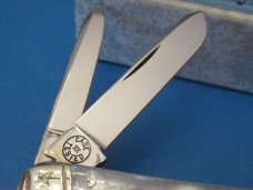 Case Classic 1992 W.R.Case & Sons Pearl Whittler Pattern # 83109