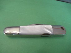 Parker Cut Co. Japan Mid Lock Pearl Whittler 