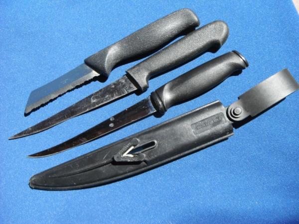 Lot of 3 outdoors knives; Stainless Steel Fillet Knife from Fiskars USA w/ Original Sheath+2 more!!!