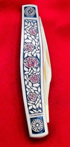 Fight’n Rooster Gold Plated 3-Blade Premium Stock Pocket Knife “White Roses” #176 of 400 MINT