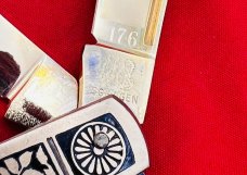 Fight’n Rooster Gold Plated 3-Blade Premium Stock Pocket Knife “White Roses” #176 of 400 MINT