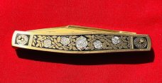 Fight’n Rooster Gold Plated 3-Blade Premium Stock Pocket Knife “White Roses” #176 of 400 MINT