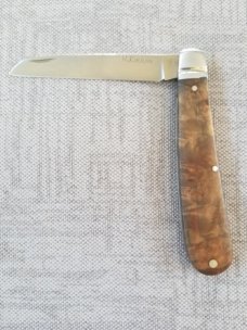 Kirilov Customs Walnut Lambsfoot..4" closed..Rwl34..worked spring & spine..coa/slip/box..
