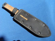 Fiskars Hori Hori 12" Garden Knife Planting Tool Stainless Steel w/ Sheath