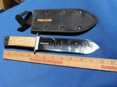 Fiskars Hori Hori 12" Garden Knife Planting Tool Stainless Steel w/ Sheath