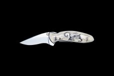 Etched Wolf Design Kershaw 1600 Chive Speedsafe Assisted Opening Pocket Knife Scrimshaw, 