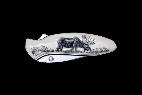 Etched Moose Kershaw 1600 Chive Speedsafe Assisted Opening Pocket Knife Scrimshaw, 