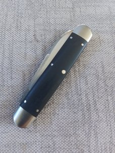 Klassic Kroo African Blackwood..Equal end spear..3.6" Closed..SS bolsters and liners..coa and slip 