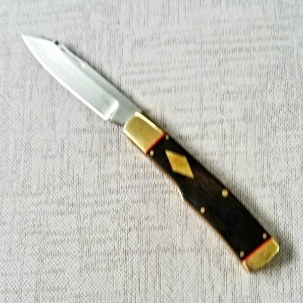 K'roo Custom Native Knife, NEW,W/ slip, 4"..African Blackwood and Brass..rwl34. Filework 