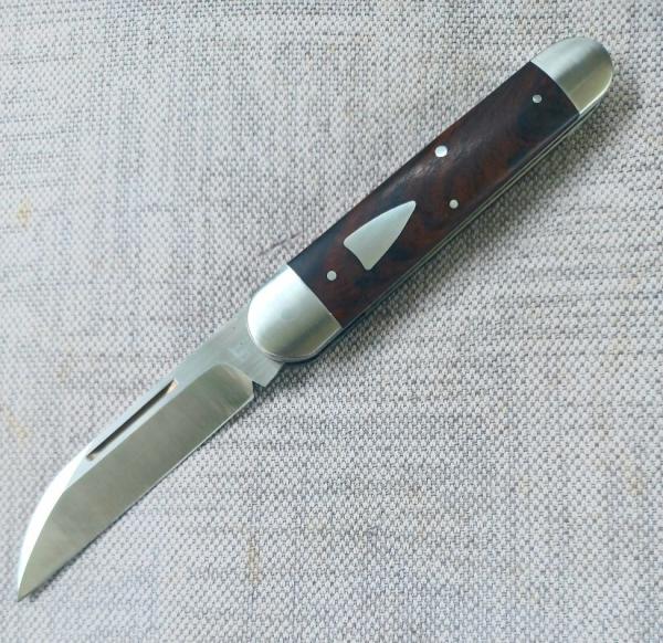 John Travers out of the UK, "Fremont Jack"..Saber ground Sandvik 14C28N with Desert Ironwood, slip John Travers out of the UK, "Fremont Jack"..Saber ground Sandvik 14C28N with Desert Ironwood, slip