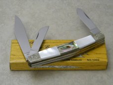 Parker Cut. Co. Japan 1002-MOP Pearl "Christmas 1983" Stockman Knife in Box