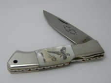 Frost Cutlery Excelsior Grade 1980 Surgical Steel Japan Scrimshawed Pearl Lockback Knife