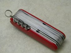 Victorinox Switzerland Stainless Rostfrei Red Champion Officier Suisse Swiss Army Knife - NIB
