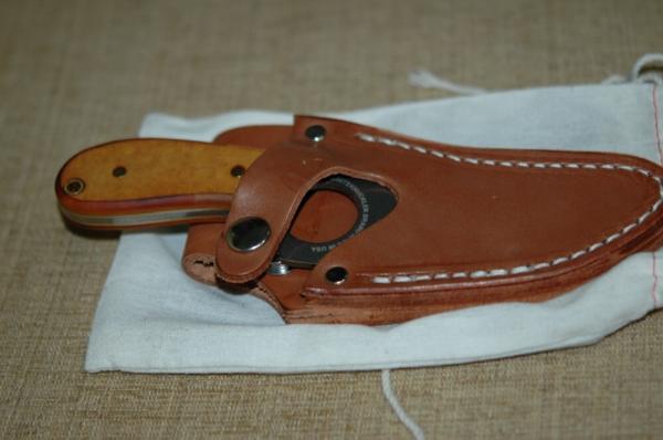White Knuckler Fixed Blade New with Cloth Container Classic Convertible III