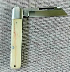 K'roo Custom Sheepsfoot Sleeveboard,3.7" N690..brut de force  look...Giraffe Bone Scales..Scagel cut