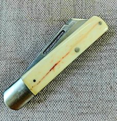 K'roo Custom Sheepsfoot Sleeveboard,3.7" N690..brut de force  look...Giraffe Bone Scales..Scagel cut