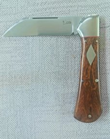 K'roo Custom Raven Knife,,3.75..Desert Ironwood...rwl34. Filework..red G10 spacers/liners..coa/slip